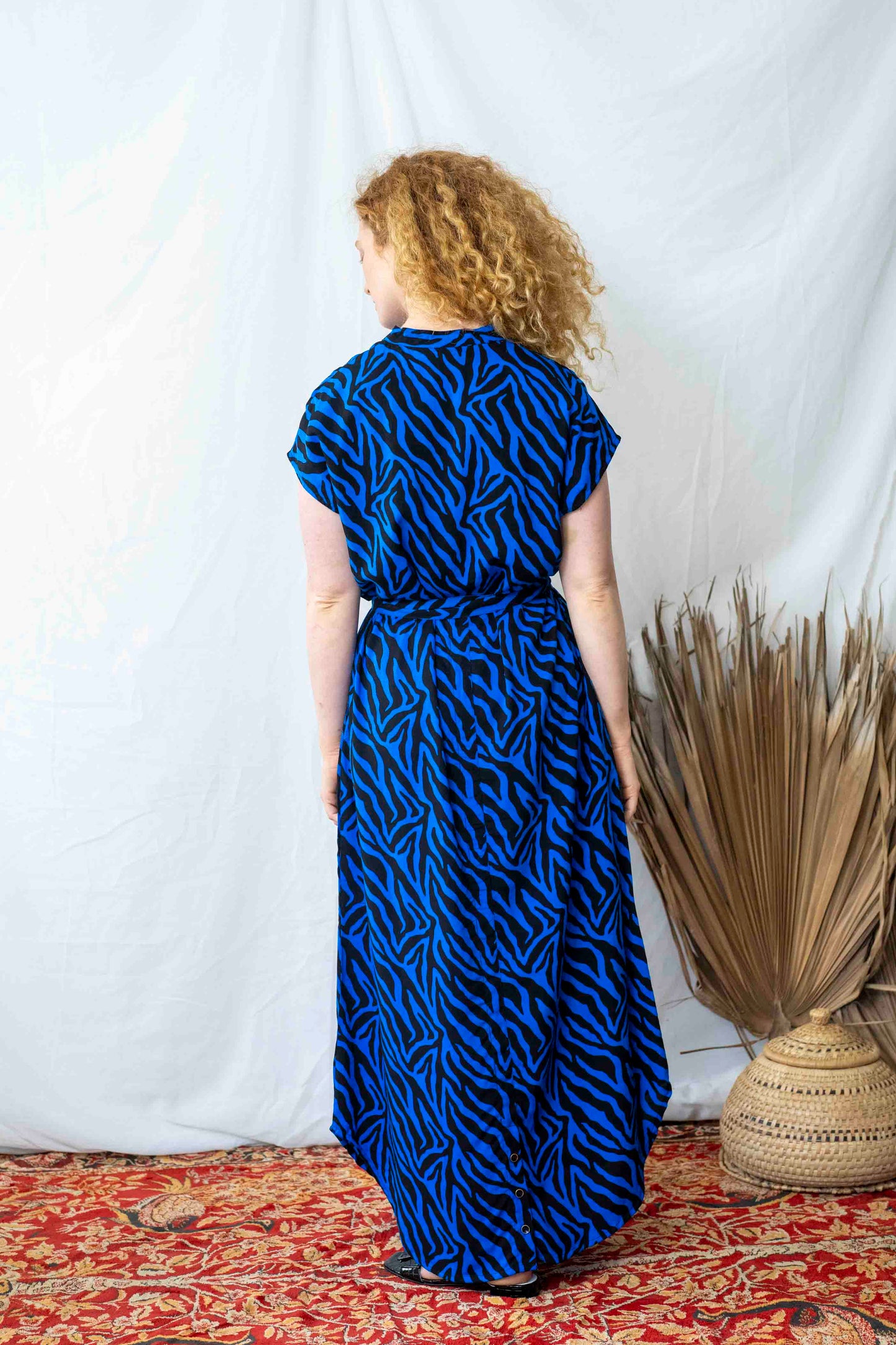 שמלת מקסי אוברסייז בלו זברה Back In Stock