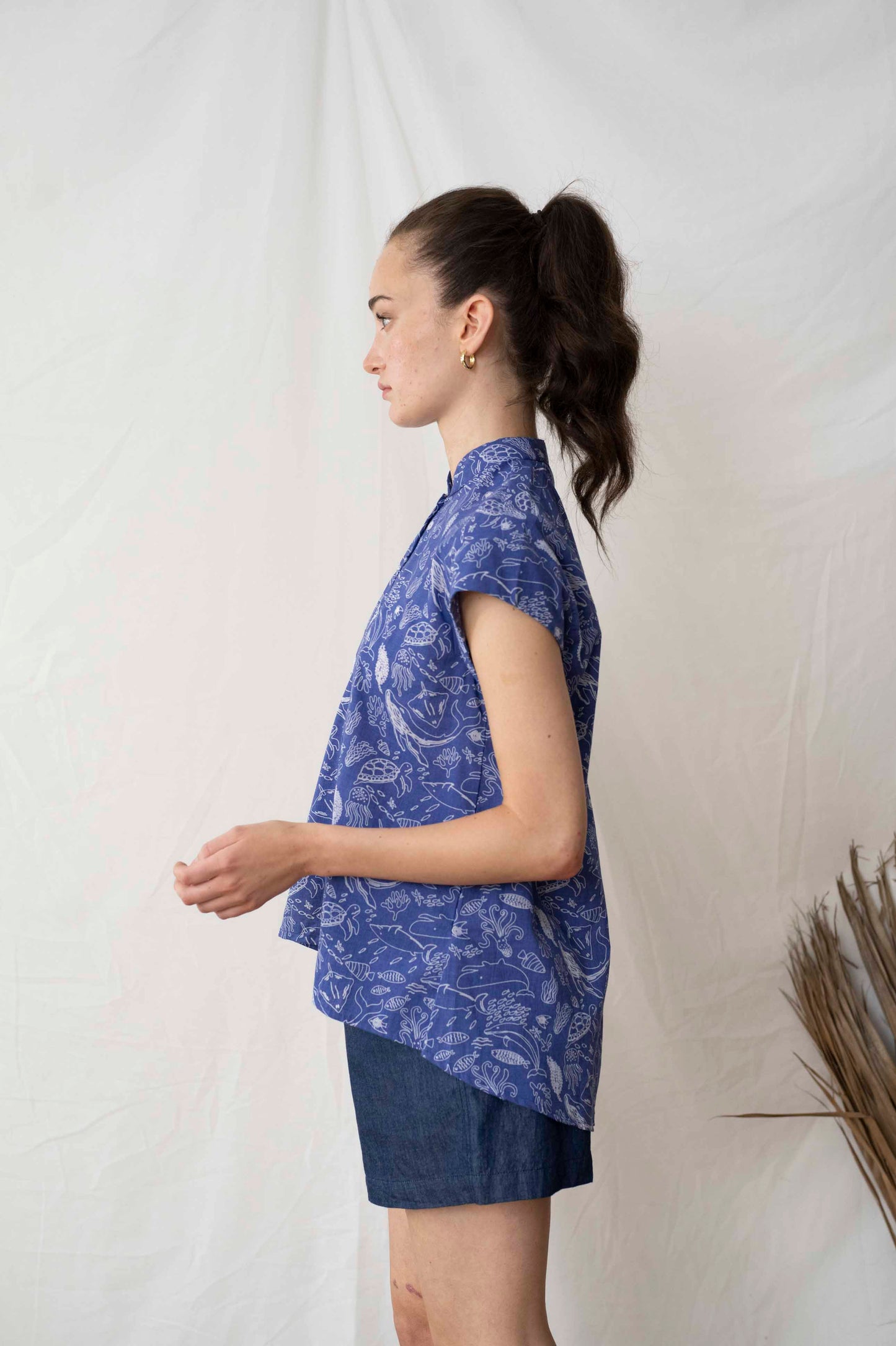 חולצת טוני מצולות הים Back In Stock