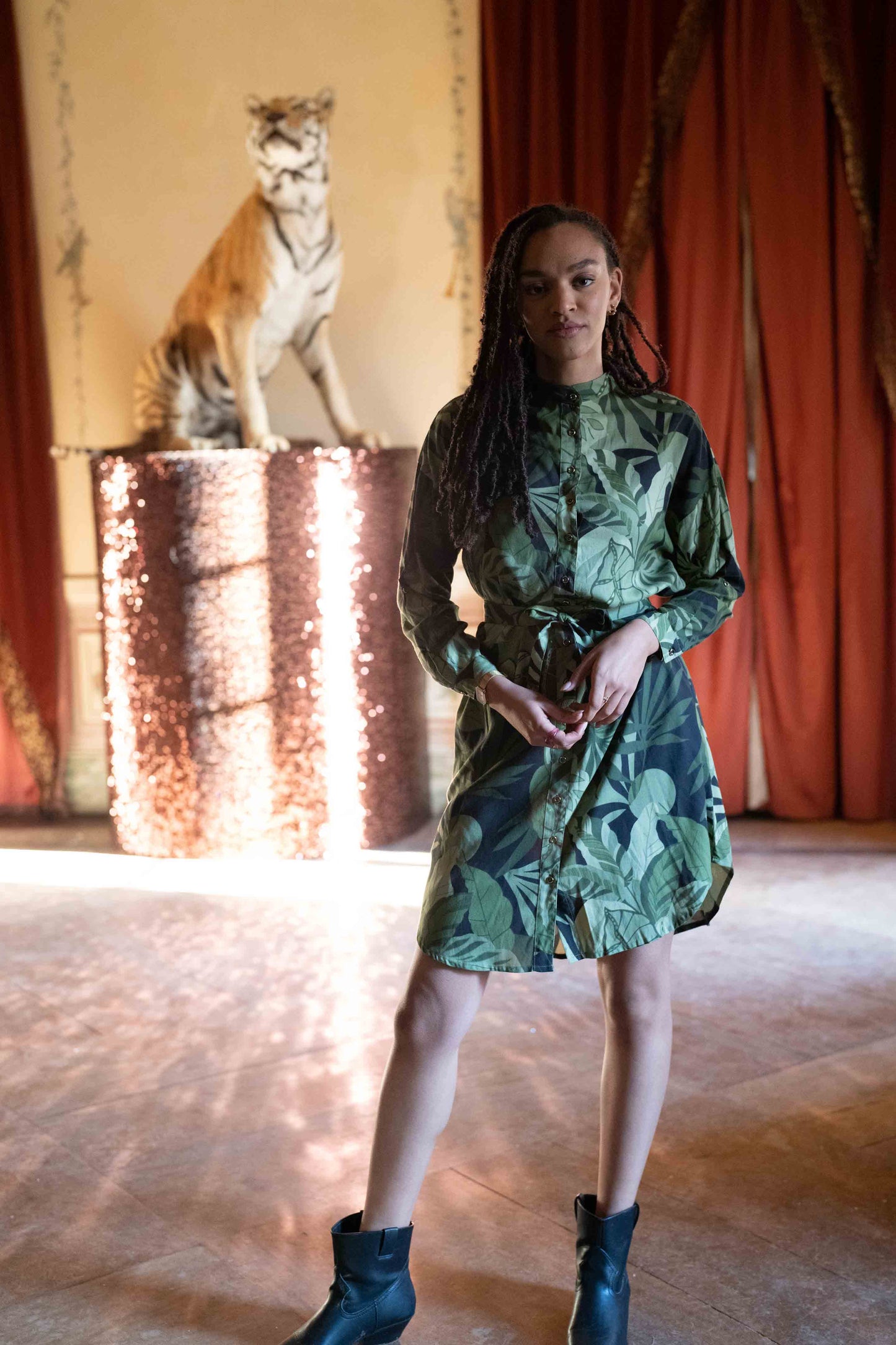 שמלת מידי אוברסייז יערות הגשם