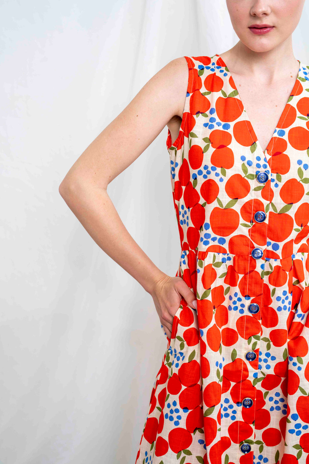 שמלת יולי תפוחים ותמרים