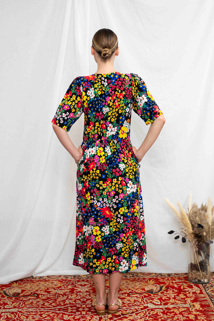 שמלת יולי שרוול בשדות שבמושב