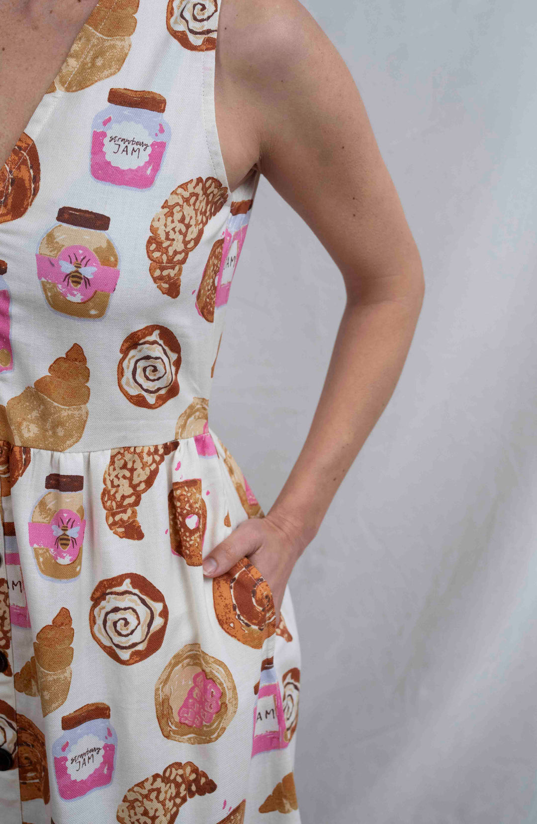 שמלת יולי ארוחת בוקר בטיפאני