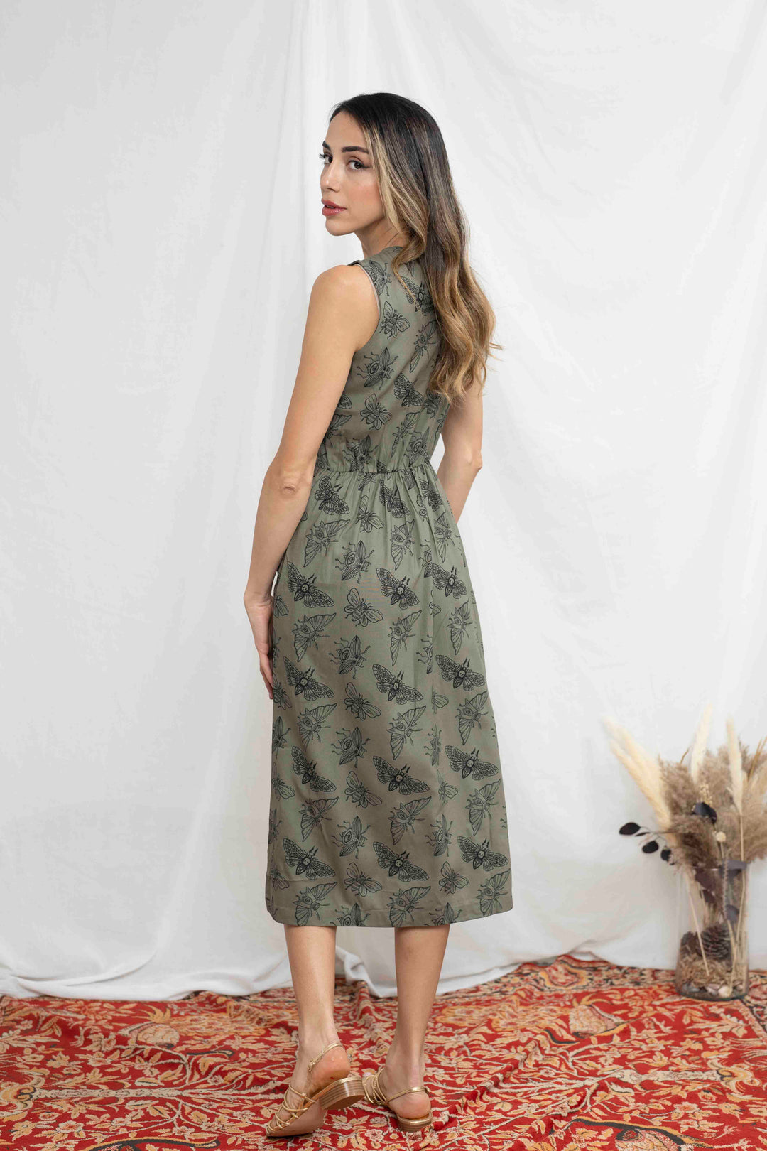 שמלת יולי מיסטית