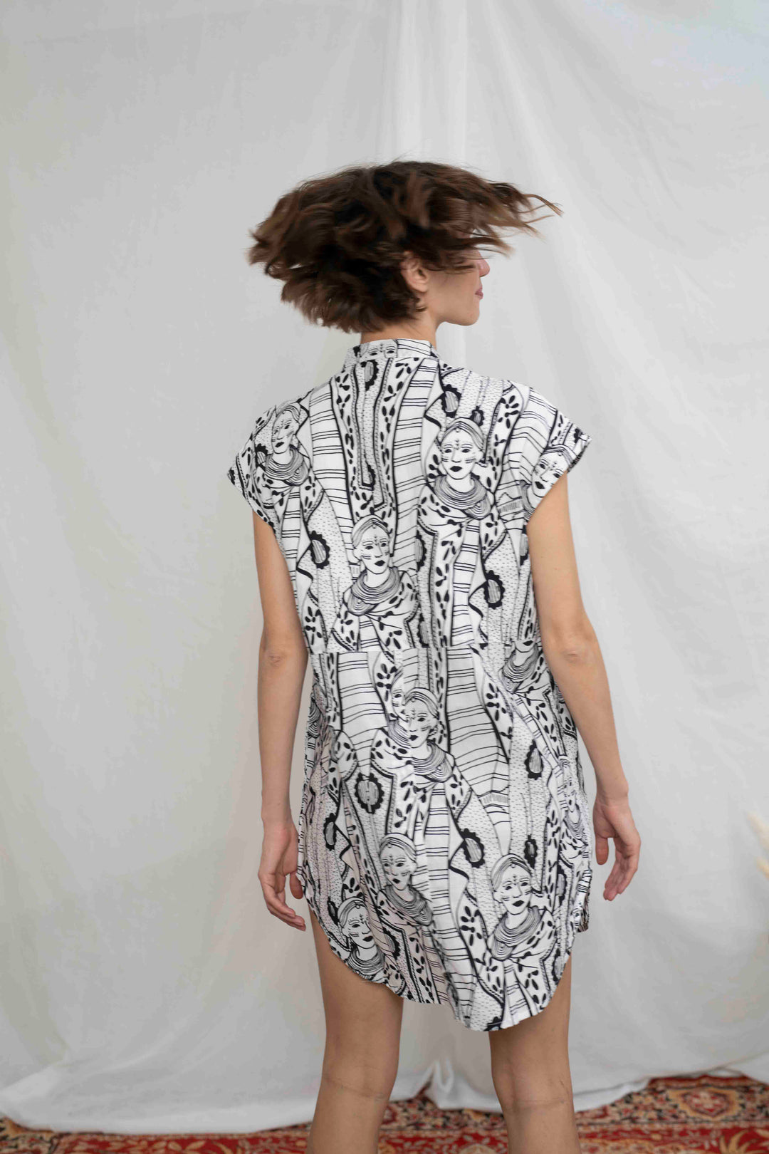 טוניקת מיני אוברסייז נשות השבט