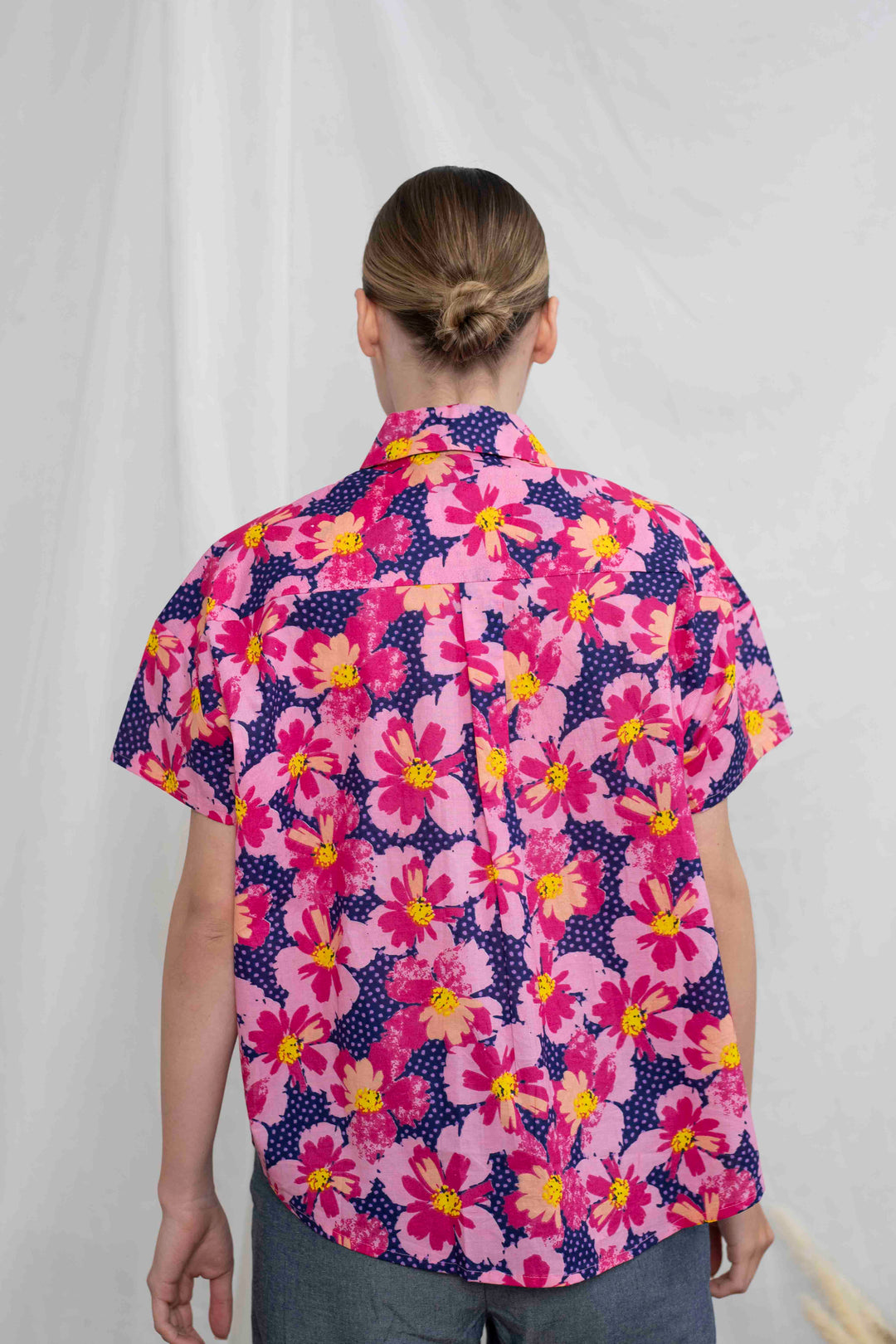 חולצת רון הפרח הכי יפה