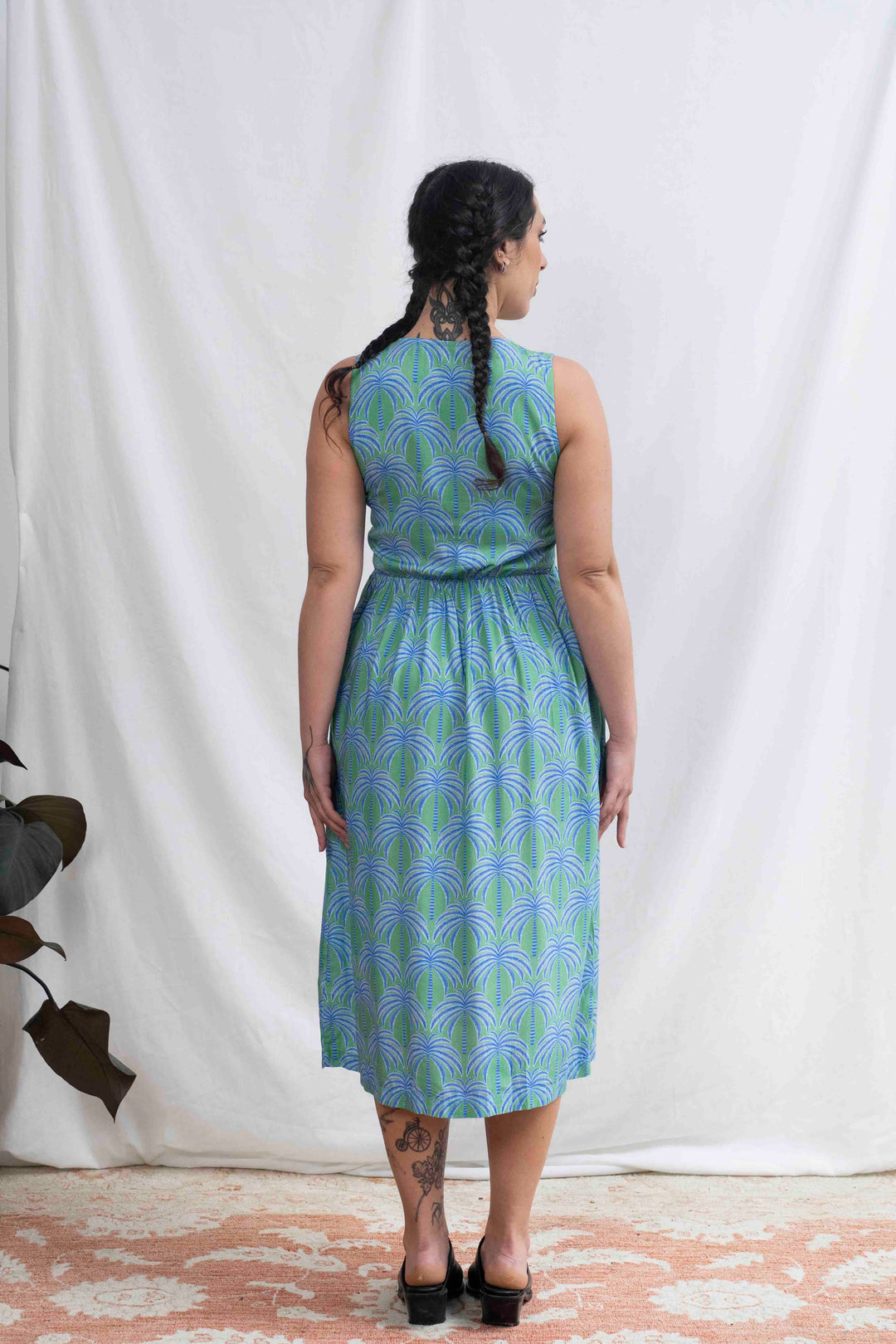 שמלת יולי דקלים