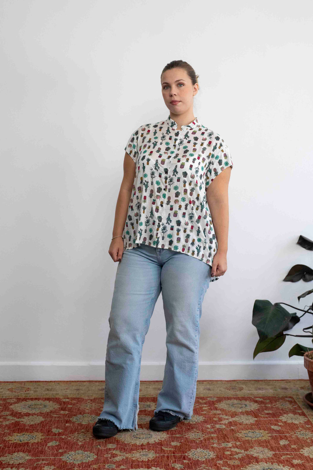 חולצת טוני סוקולנטים