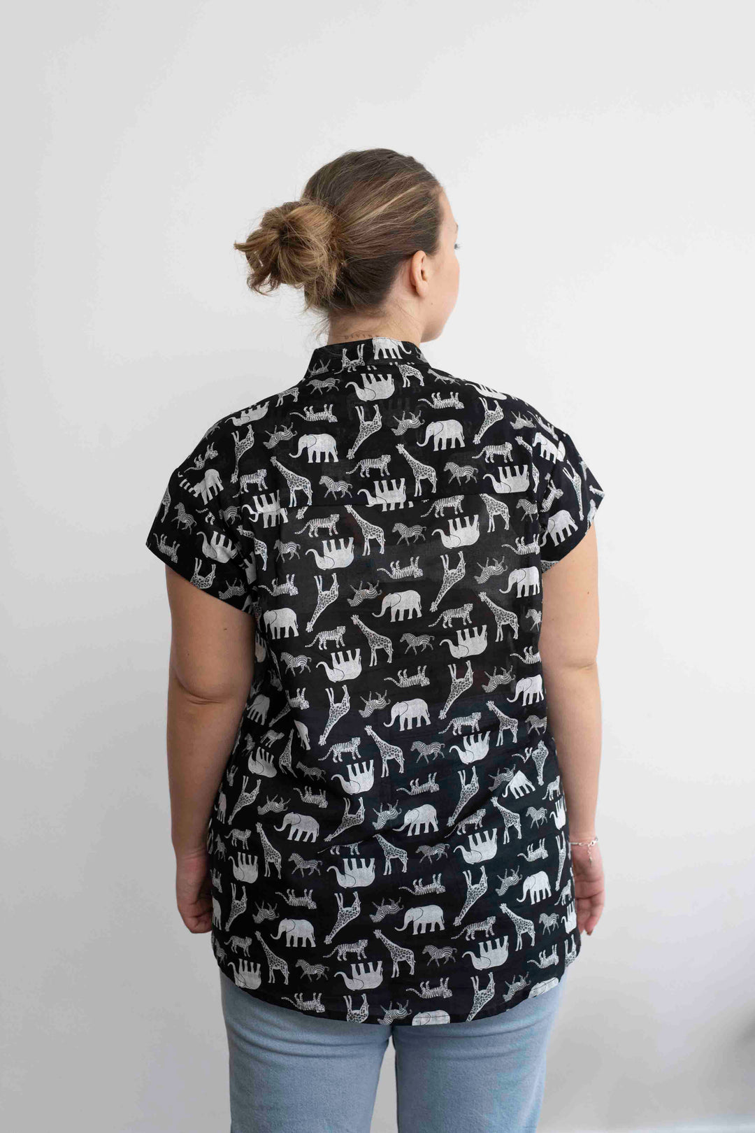 חולצת טוני ספארי מונוכרום