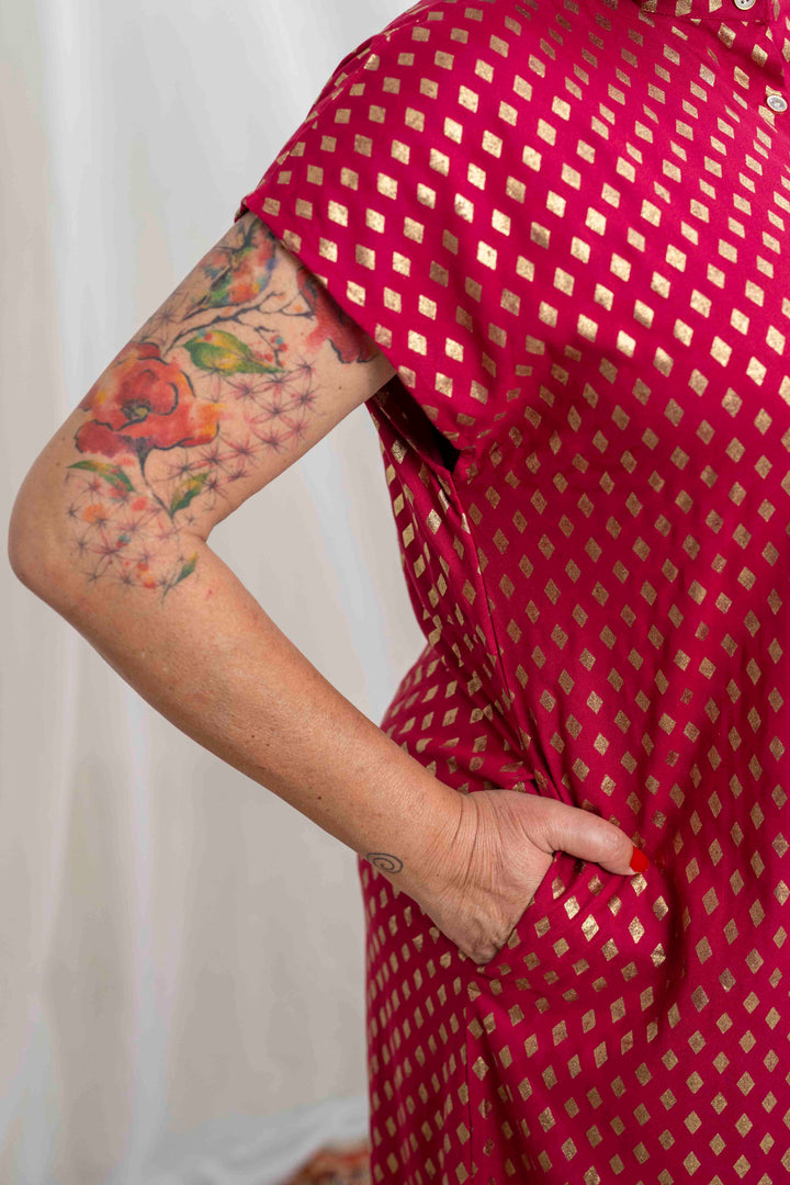 שמלת מקסי אוברסייז יהלומים ורוד