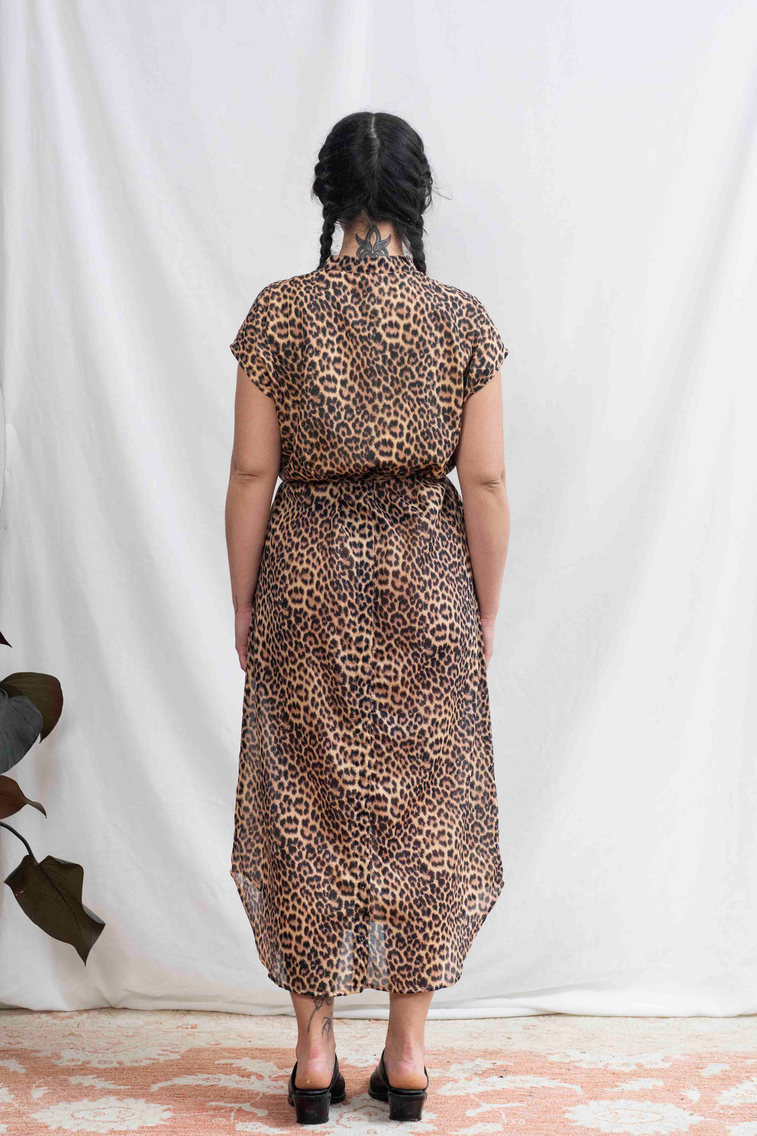 שמלת מקסי אוברסייז לביאה אמיתית