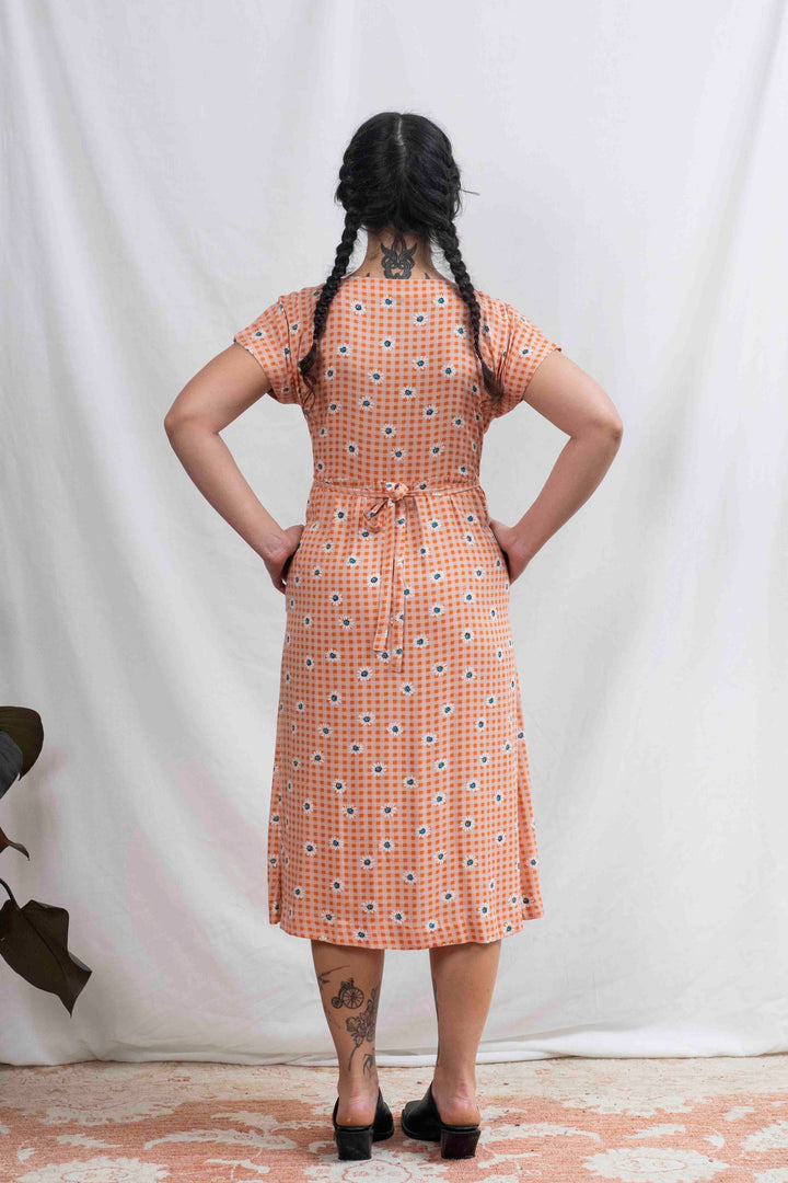 שמלת גיישה משבצות וחרציות