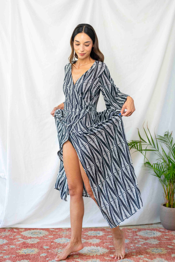 שמלת קימונו מקסי זה הערב