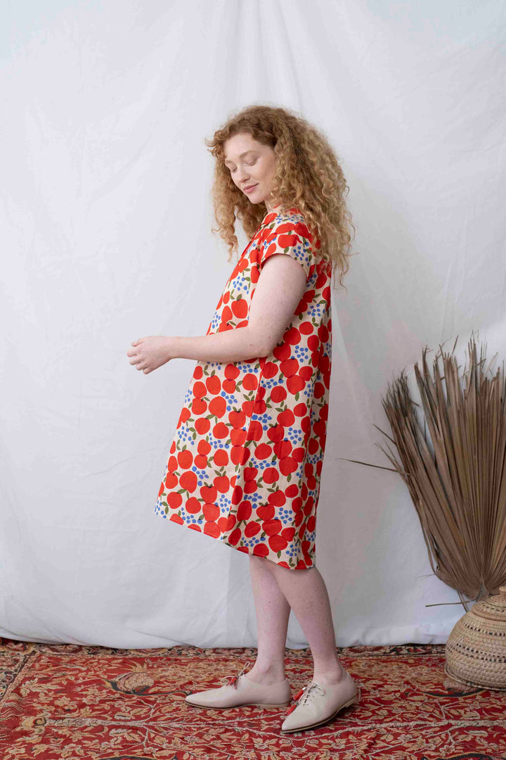 שמלת טוקיו תפוחים ותמרים Back In Stock