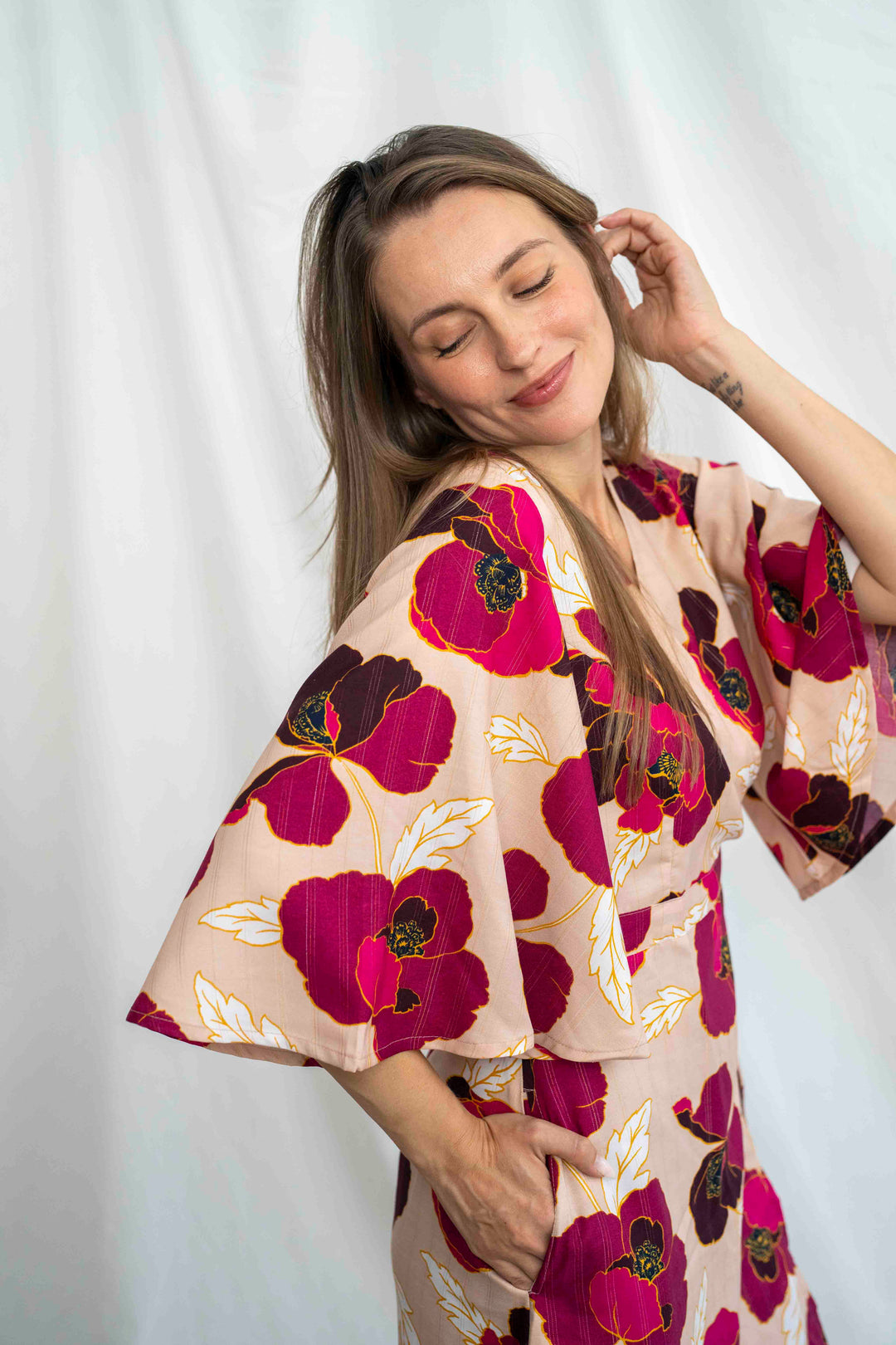 שמלת קימונו מיני הכי רומנטית Back In Stock