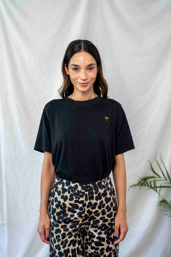 טי שירט שחור דקל