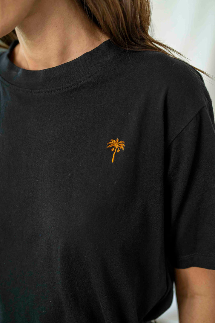 טי שירט שחור דקל