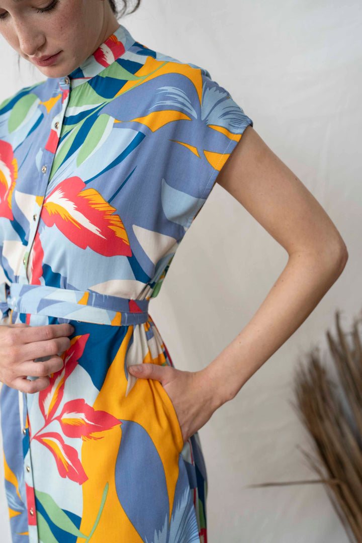 שמלת מידי אוברסייז בלומינג