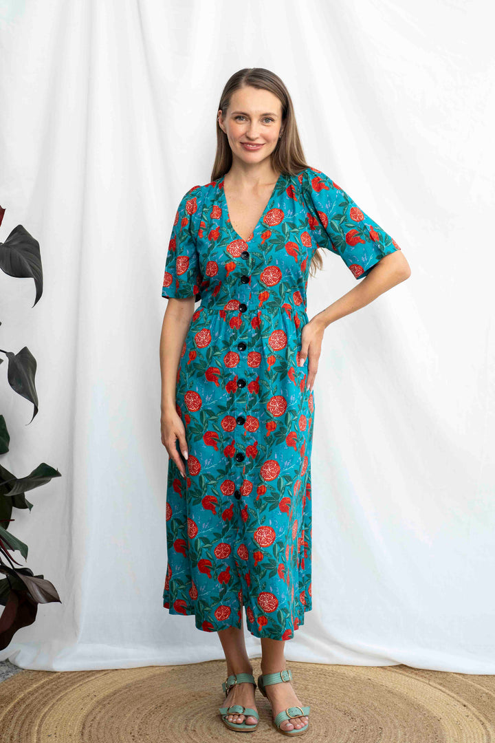 שמלת יולי שרוול רימון מוסיף המון