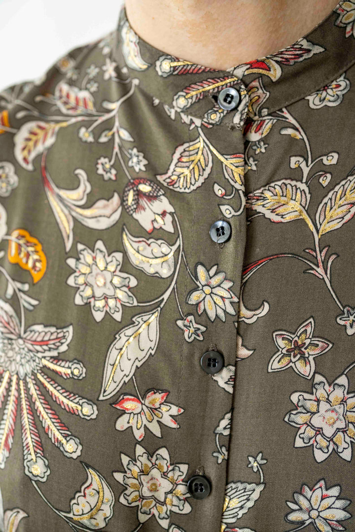 שמלת מקסי אוברסייז פריזאית עם שיק אירופאי