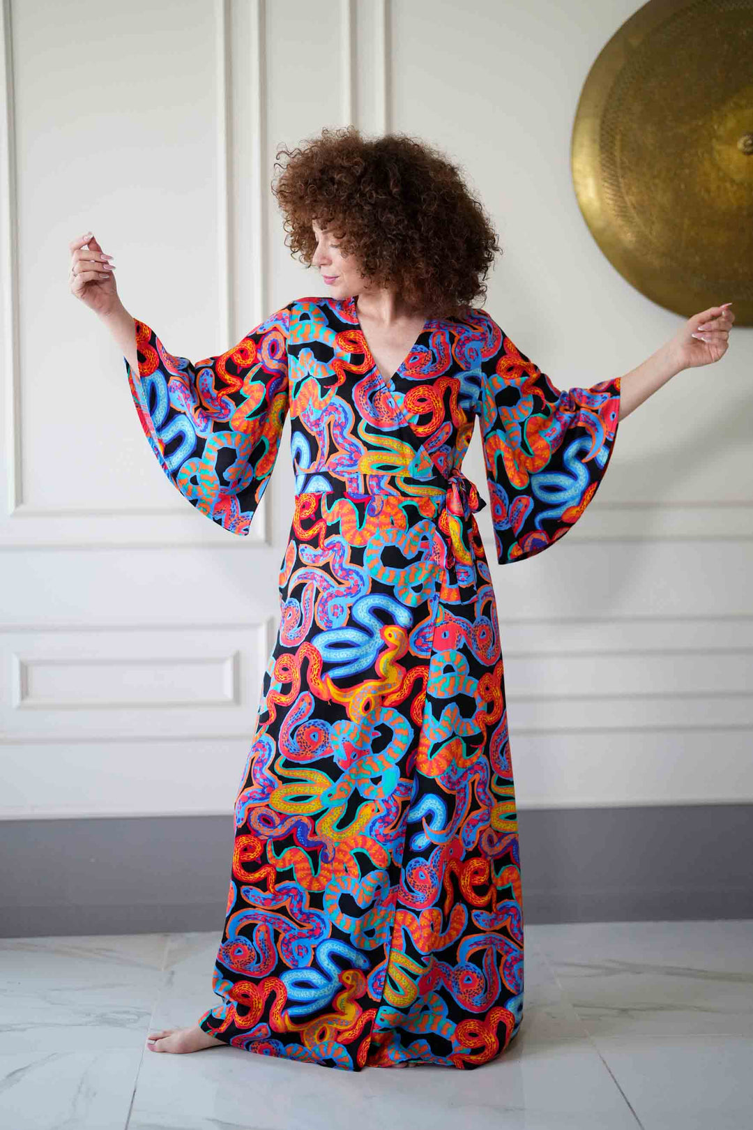 שמלת קימונו מקסי אומנות הפיתוי