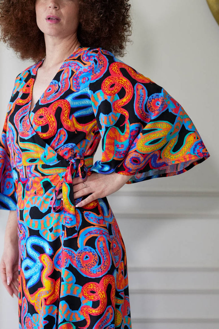 שמלת קימונו מקסי אומנות הפיתוי