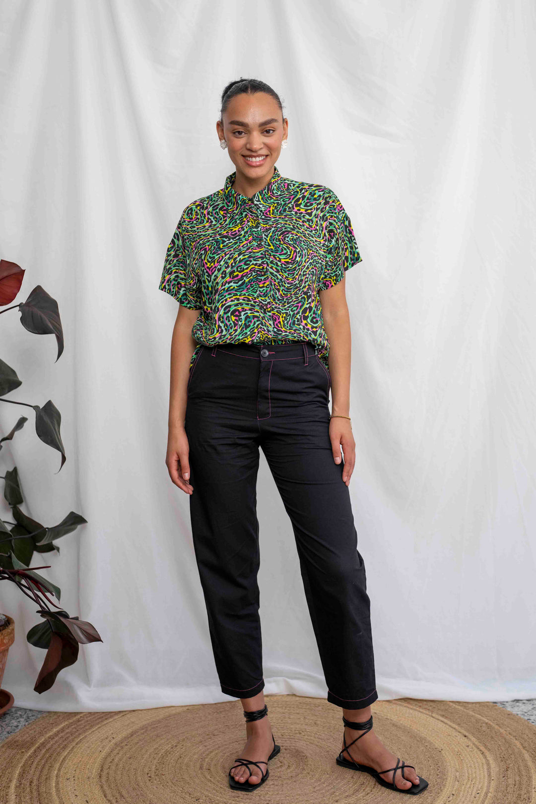 מכנסי סופי שחור זה השחור החדש