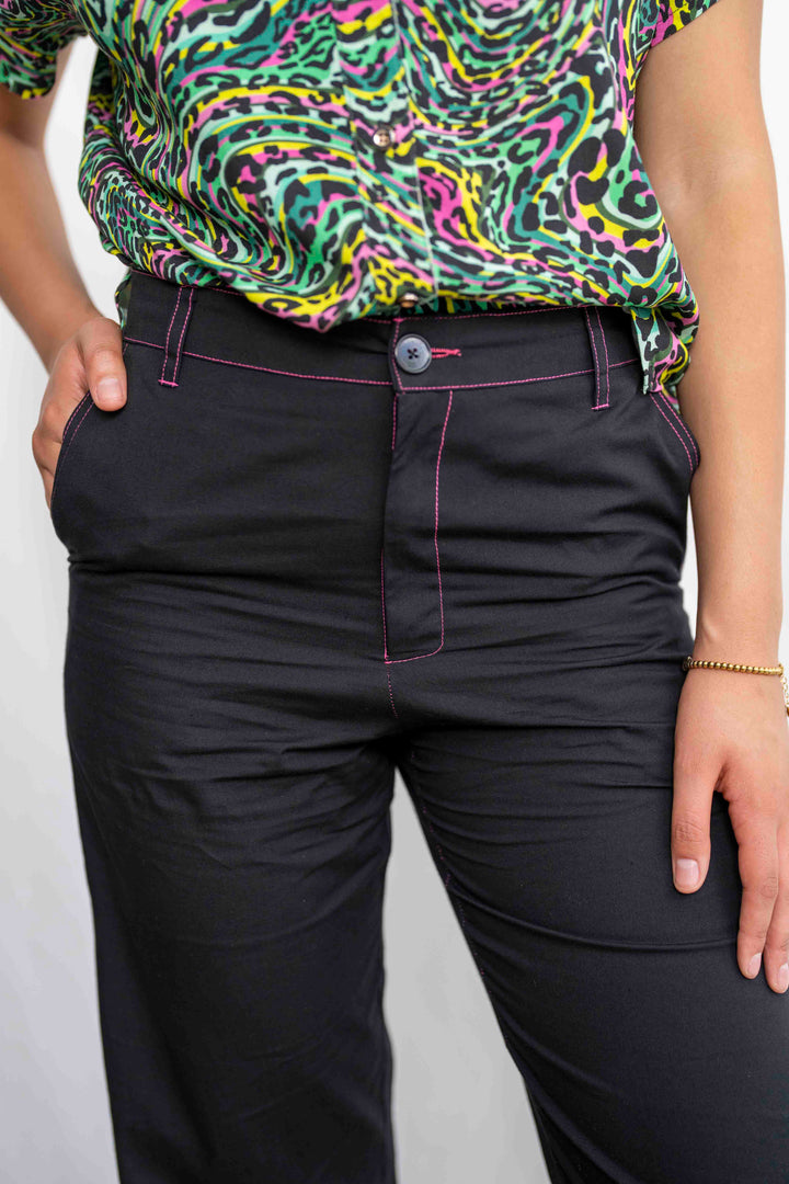 מכנסי סופי שחור זה השחור החדש