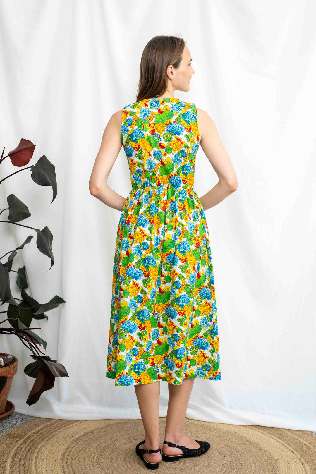 שמלת יולי באבושקה