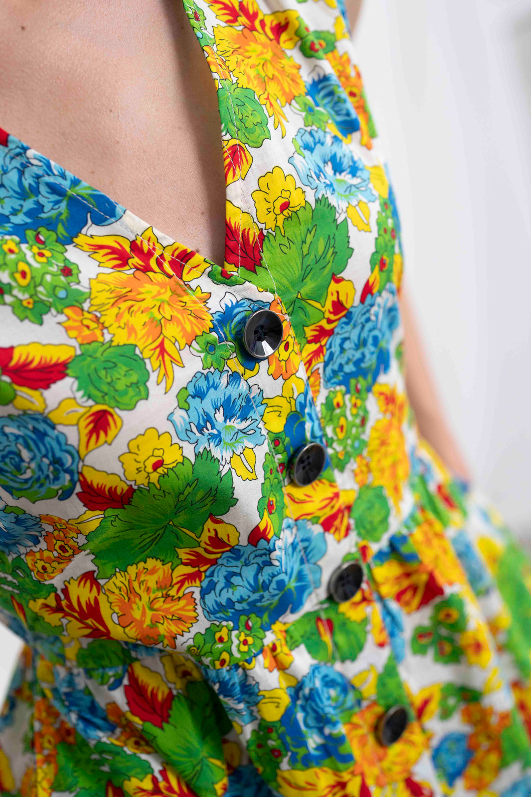 שמלת יולי באבושקה