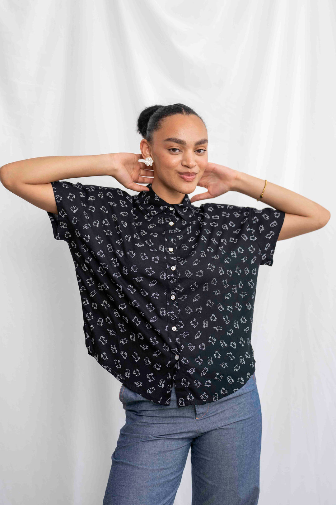 חולצת רון חתול שחור חתול לבן