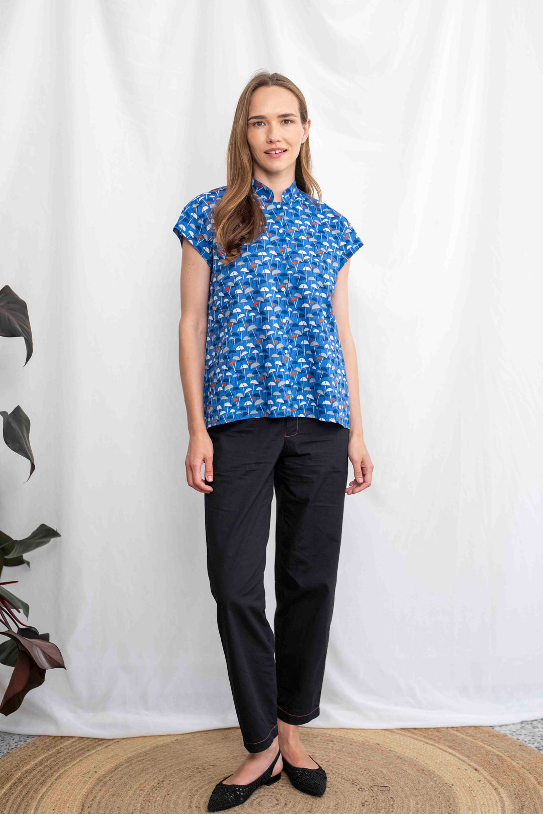 חולצת טוני חכמה בשמש