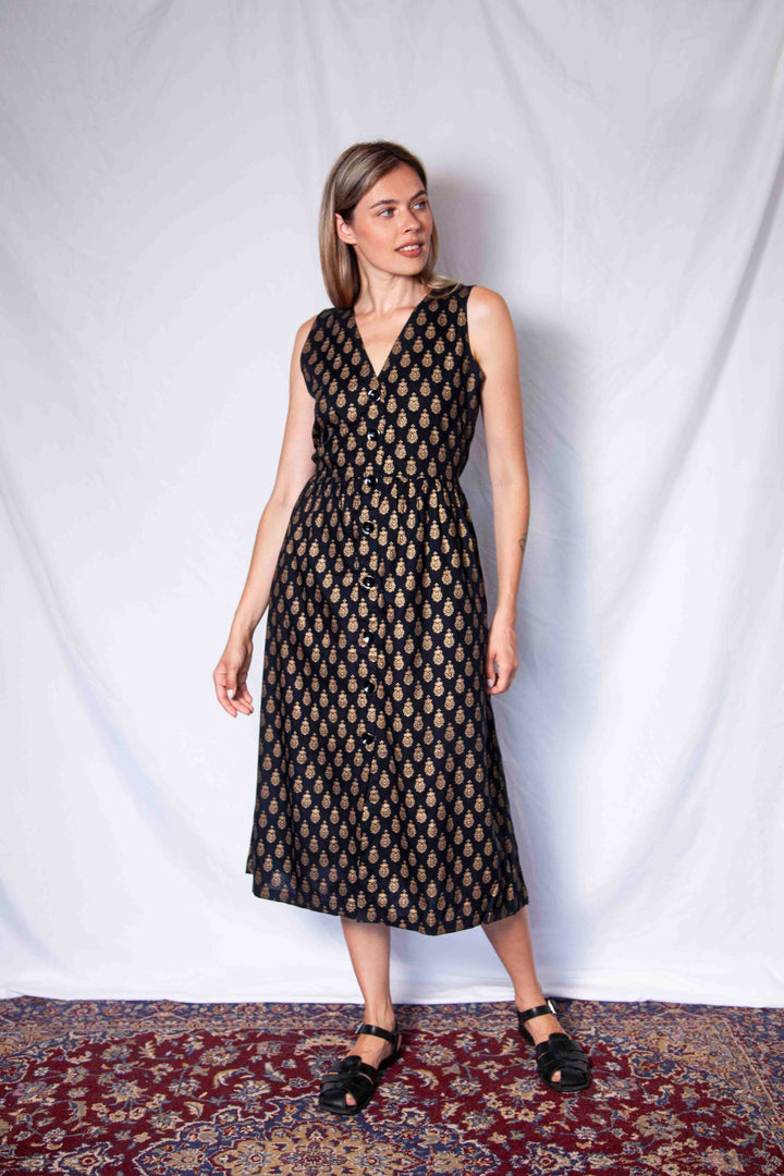 שמלת יולי גולדיגרית