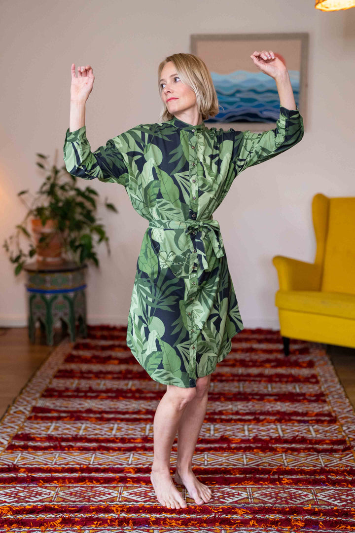 שמלת מידי אוברסייז יערות הגשם