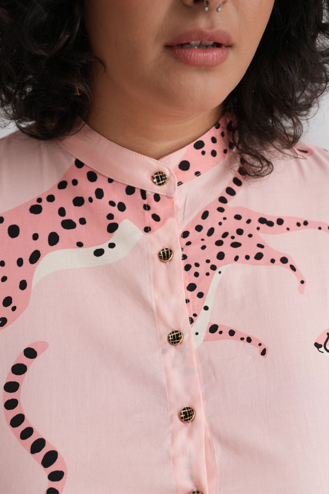 שמלת מקסי אוברסייז הדפס חיות צ׳יטות בורוד