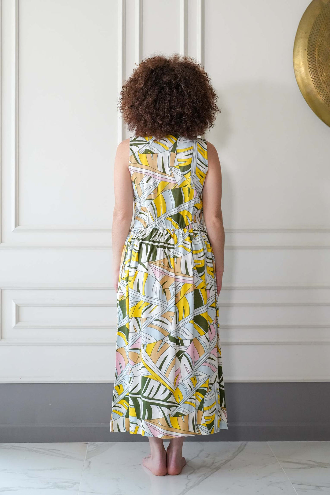 שמלת יולי כמו נוצה