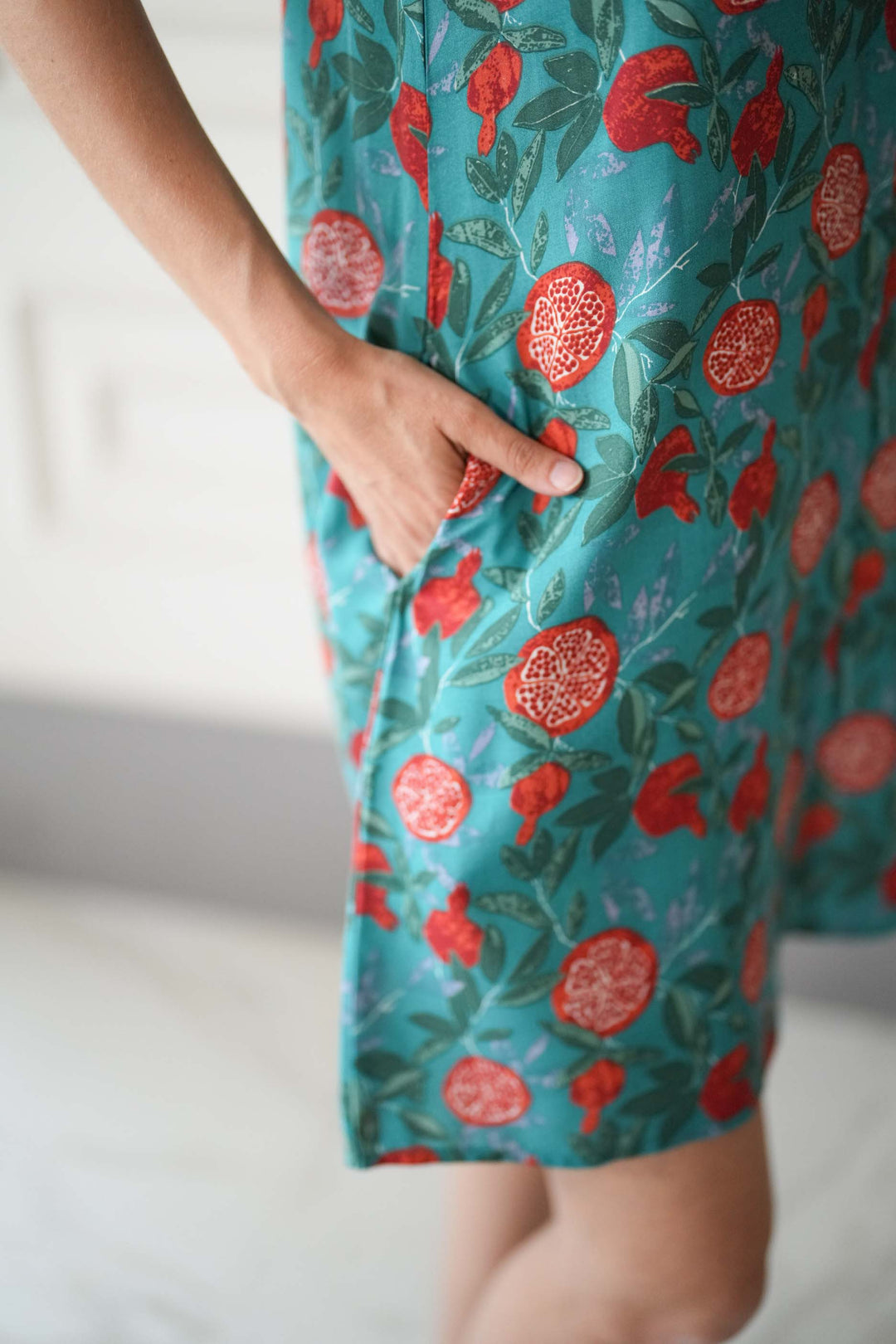 שמלת טוקיו רימון מוסיף המון