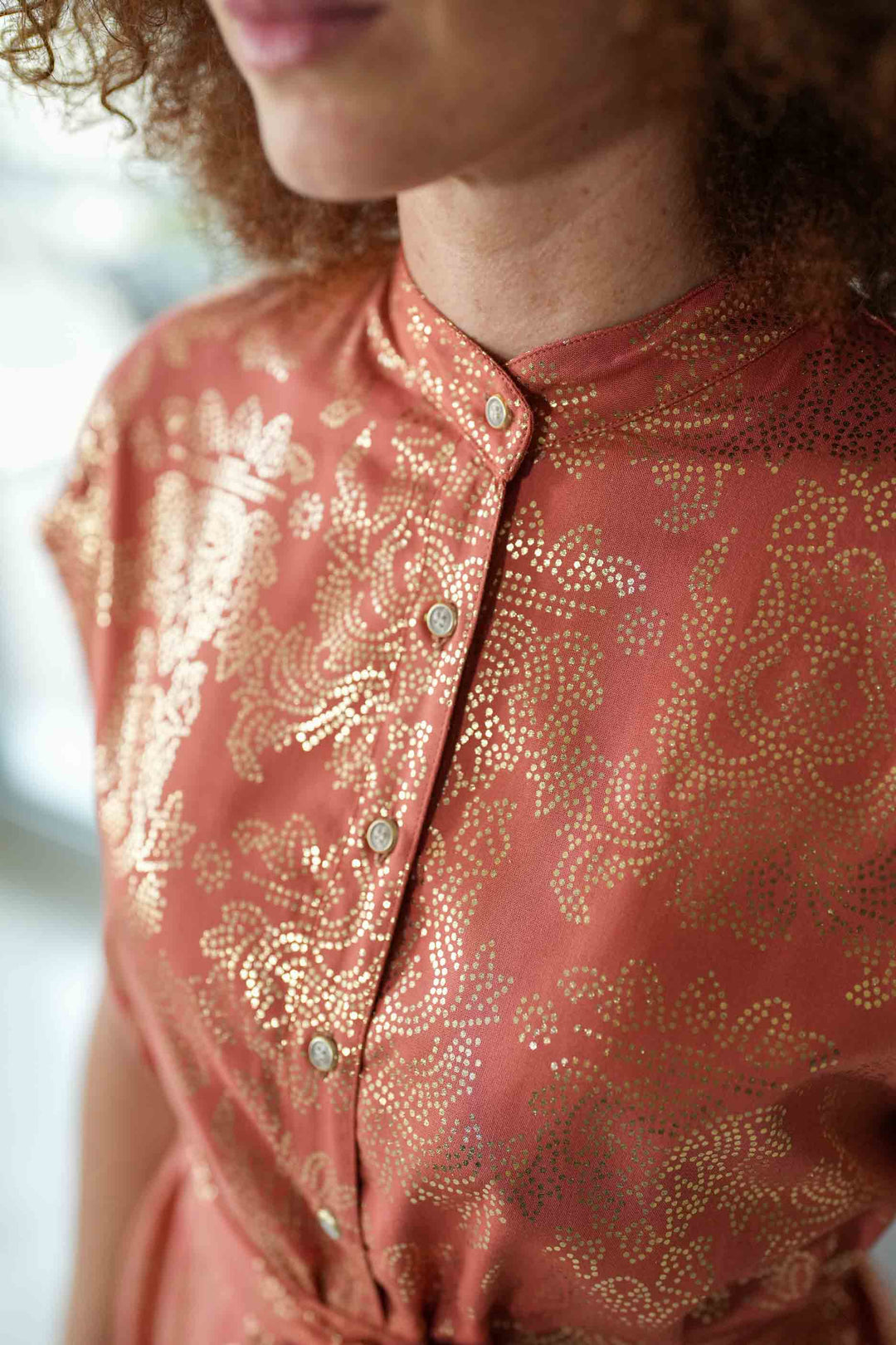 שמלת מידי אוברסייז פוראבר גולד