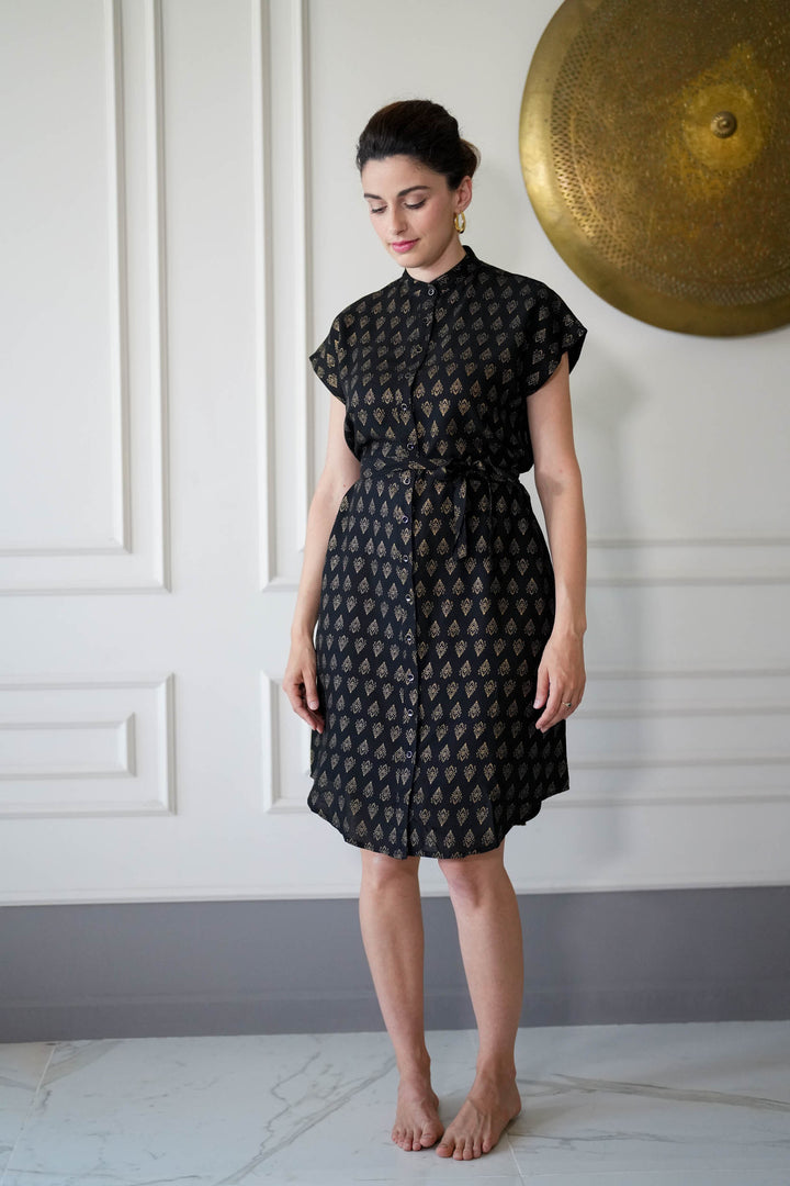 שמלת מידי אוברסייז זהב שחור Back In Stock