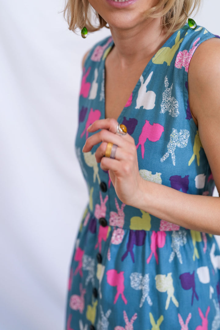 שמלת יולי ארנבונים צבעוניים