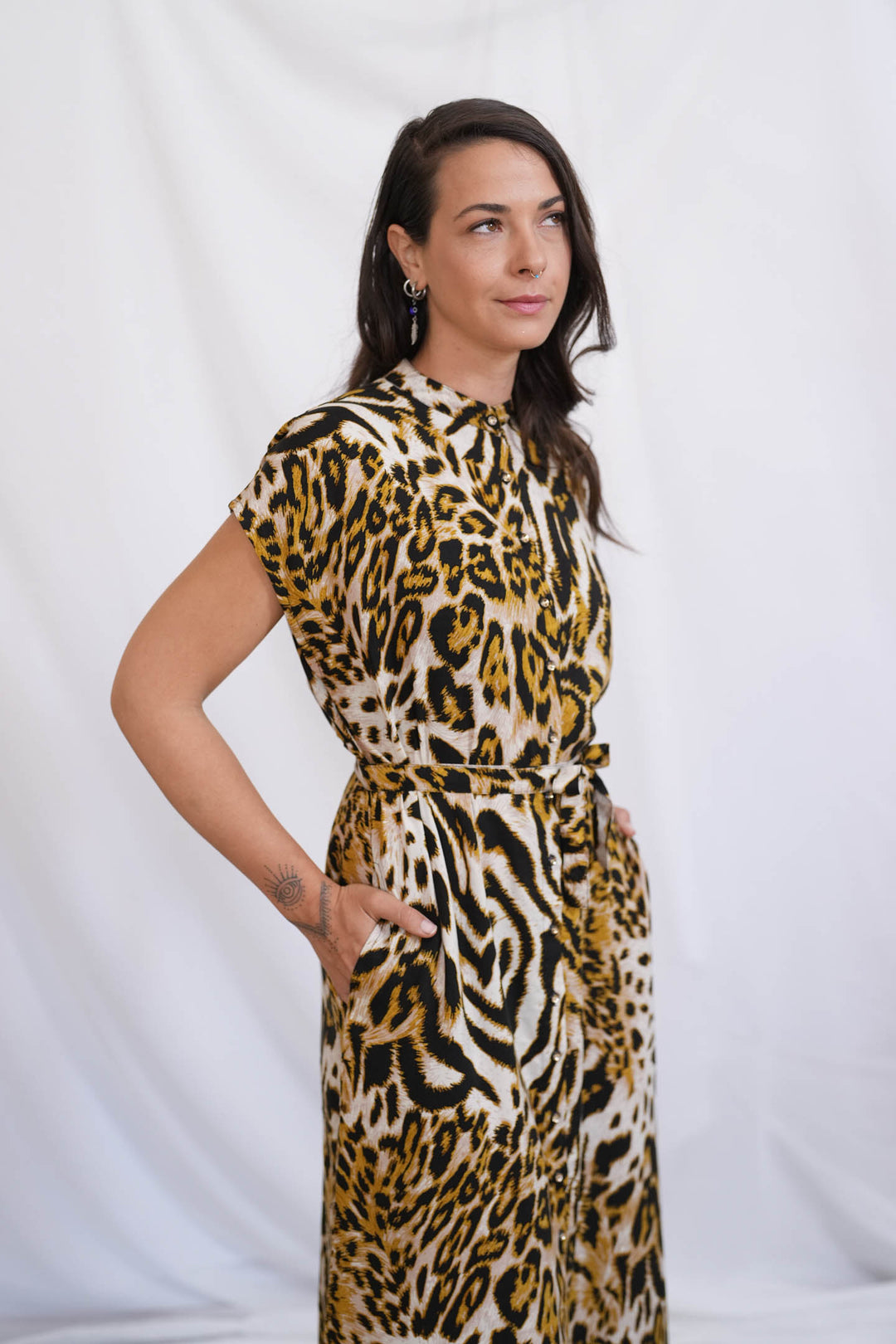 שמלת מקסי אוברסייז טייגר קווין נמר