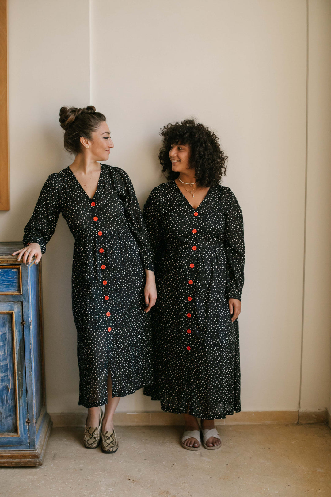 שמלת יולי חורף פולקה דוטס