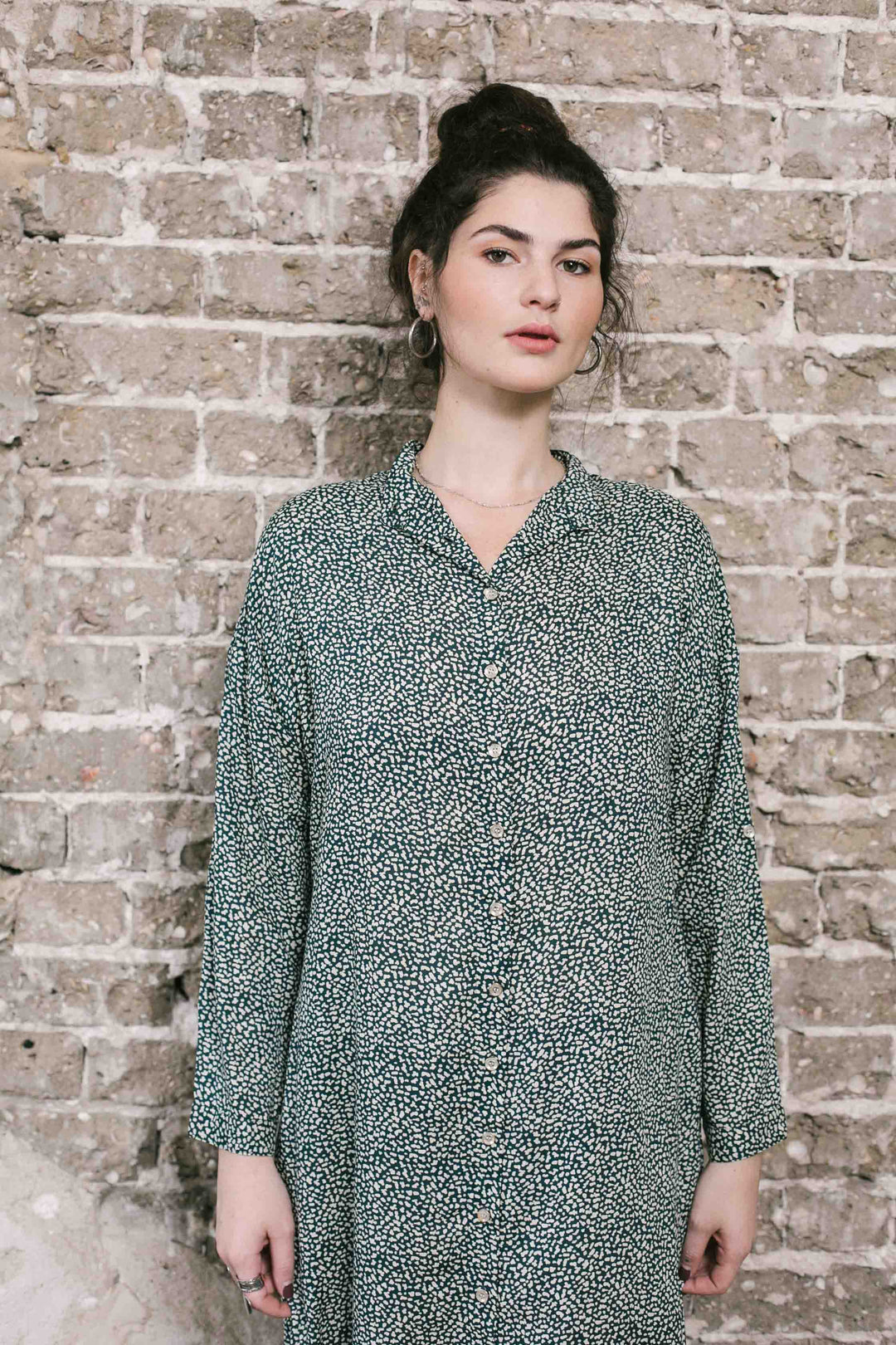 שמלת מקסי אוברסייז חורף ירוק לבן חייתי