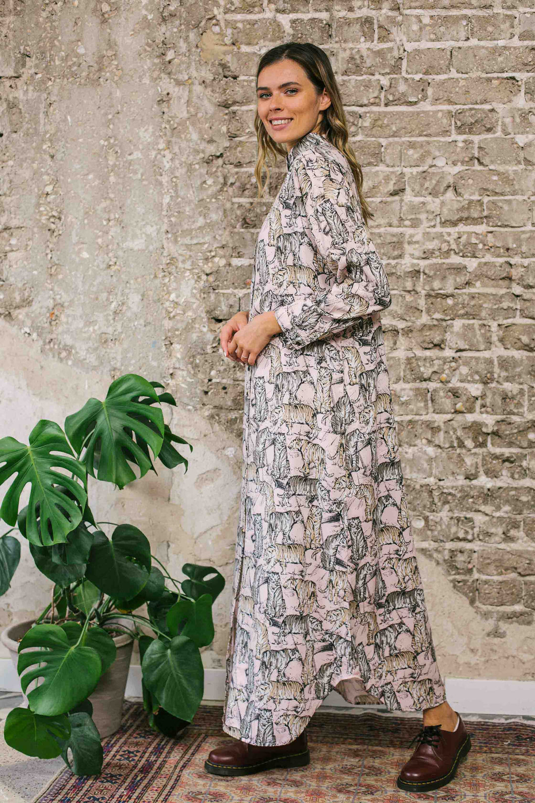 שמלת מקסי אוברסייז חורף לביאות