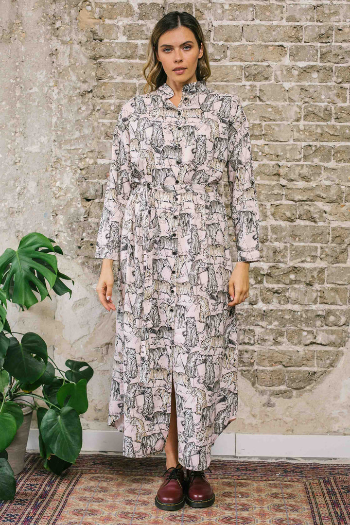 שמלת מקסי אוברסייז חורף לביאות