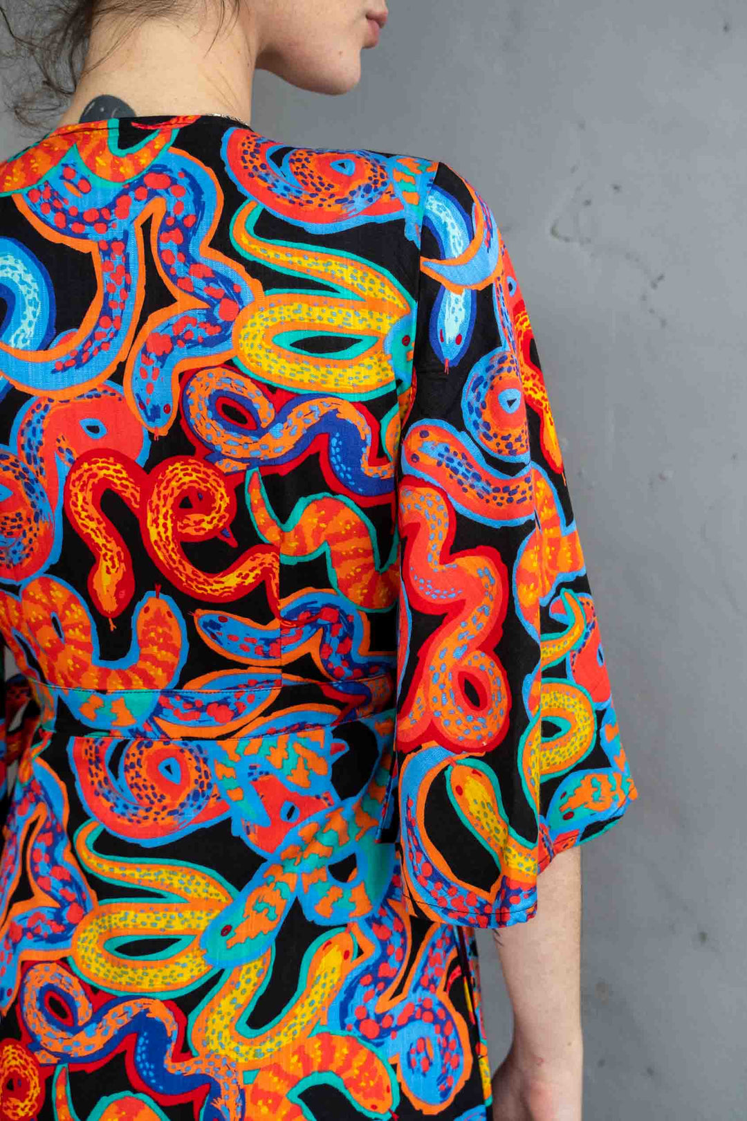 שמלת קימונו מקסי אומנות הפיתוי