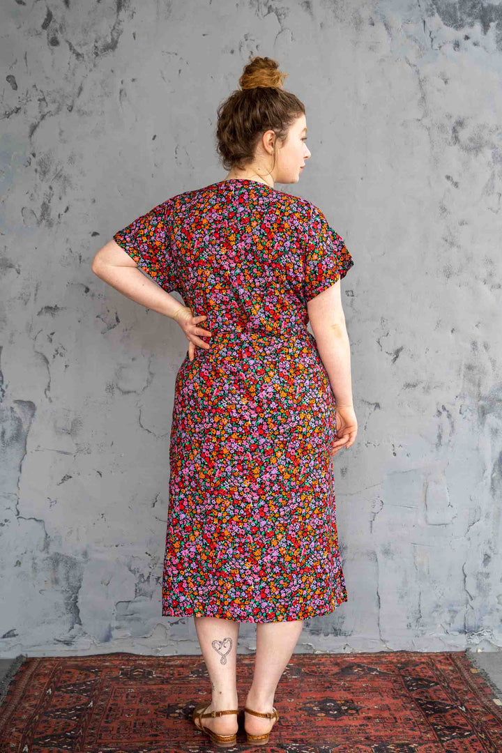 שמלת ליאה דברי אליי בפרחים