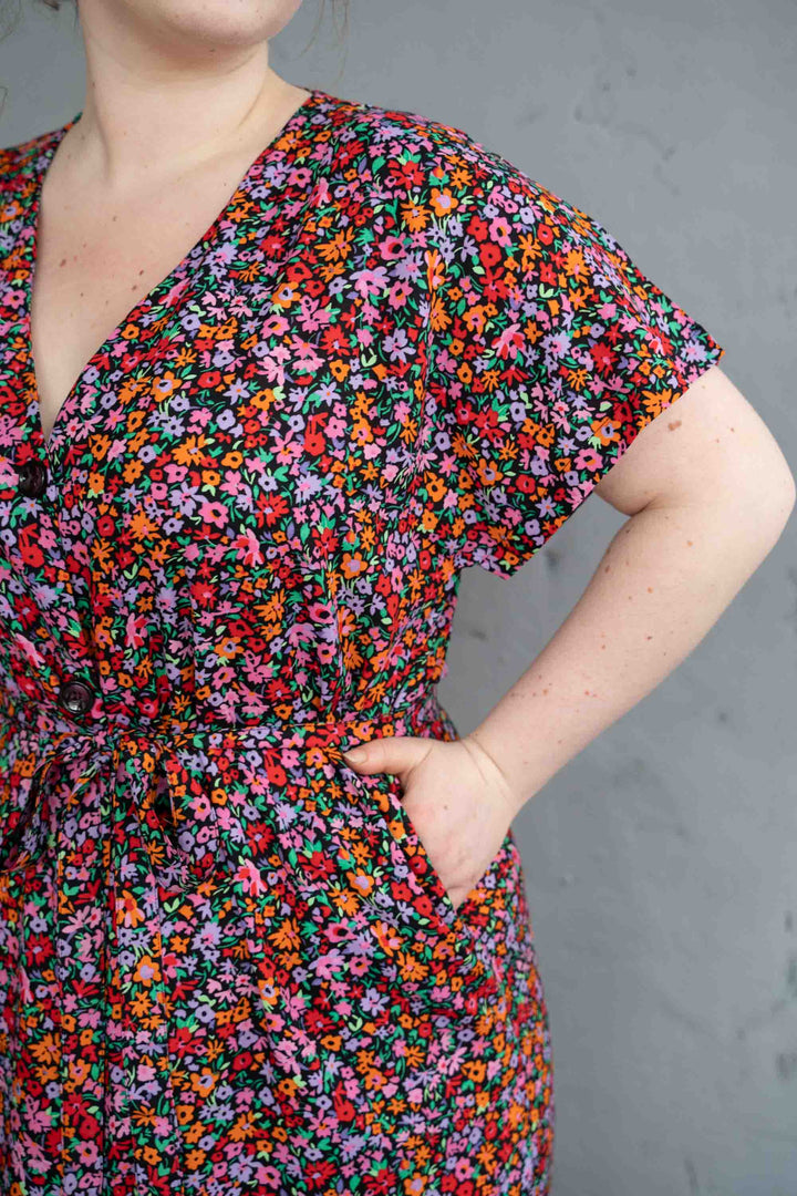 שמלת ליאה דברי אליי בפרחים