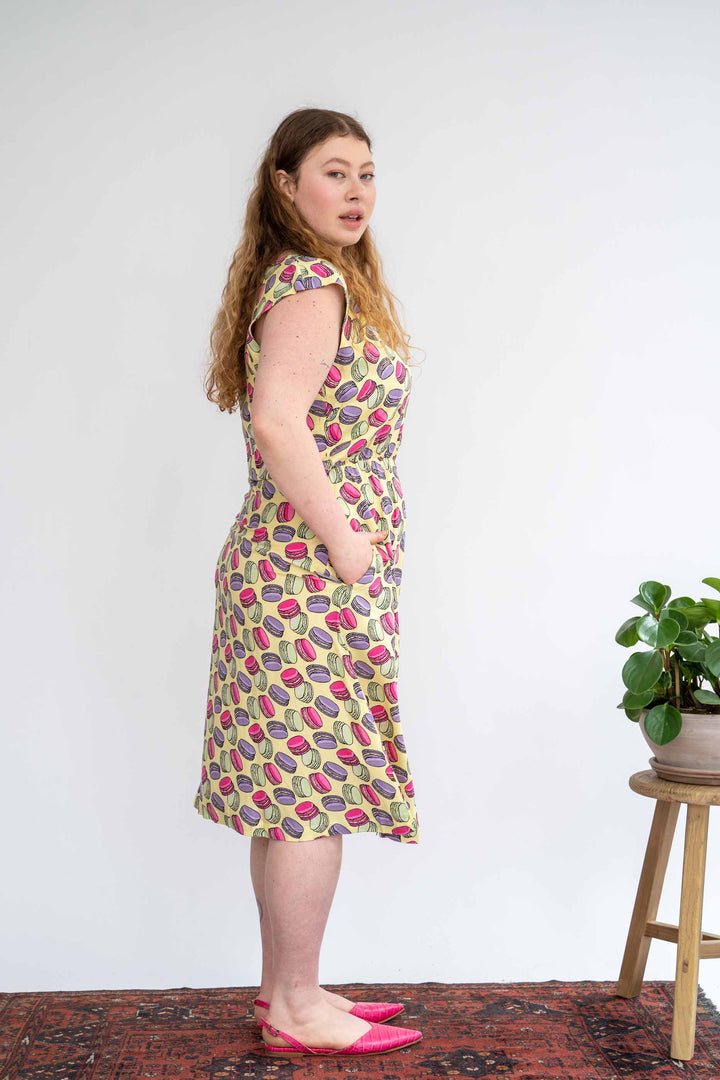 שמלת אווה אמילי בפריז